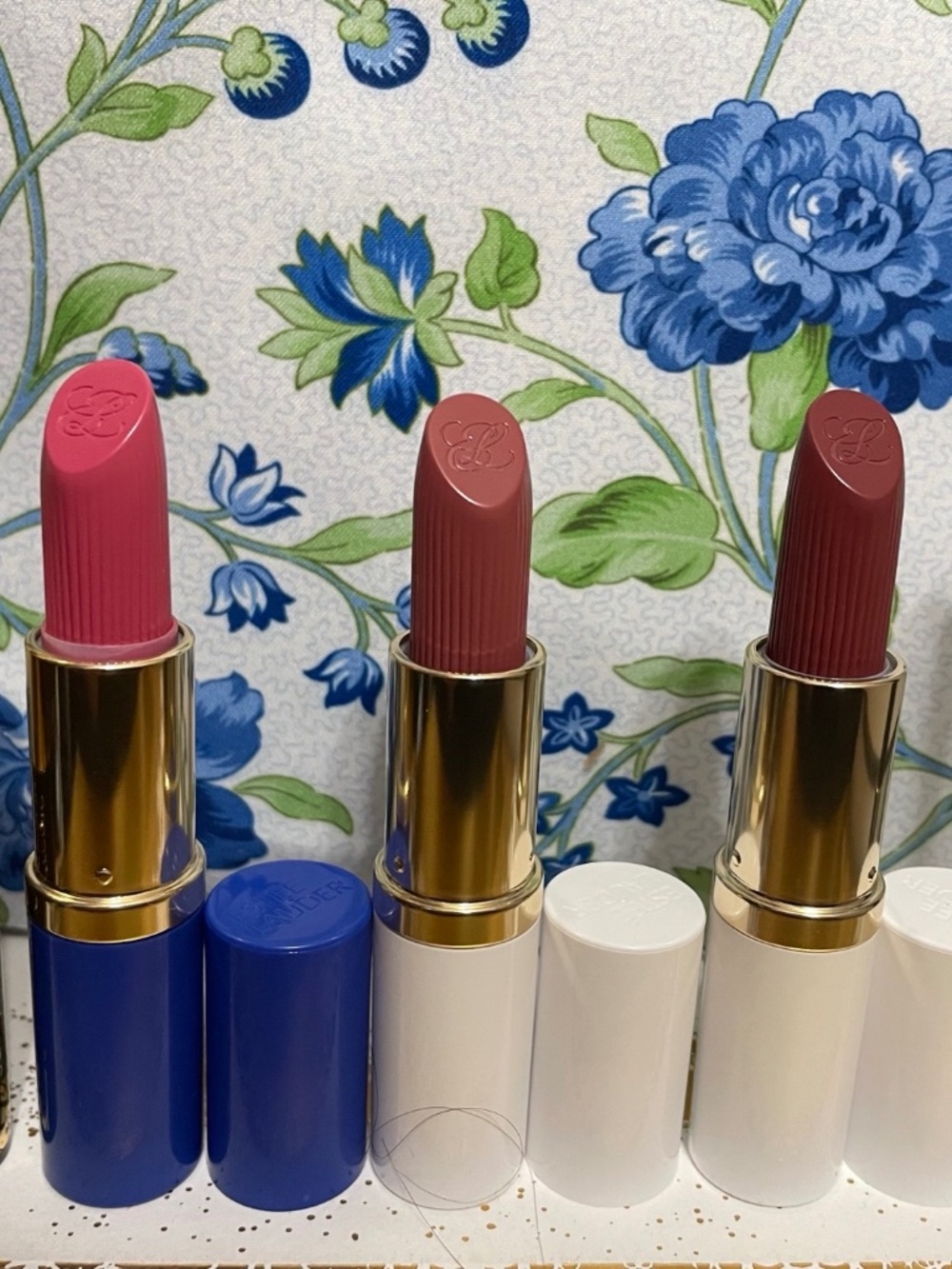 Estee Lauder lipsticks set 220 + 440+ 670 all full size